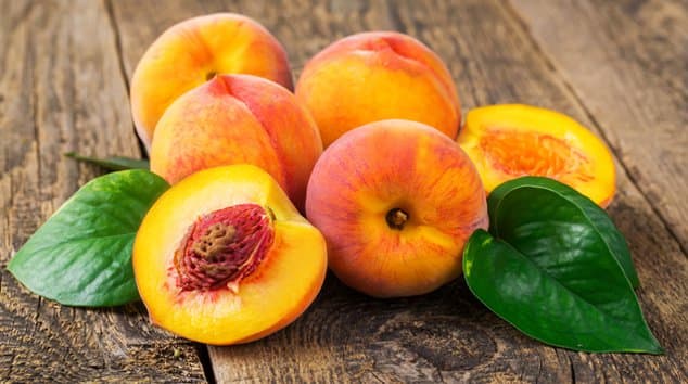 7 Gründe warum du mehr Pfirsiche essen solltest